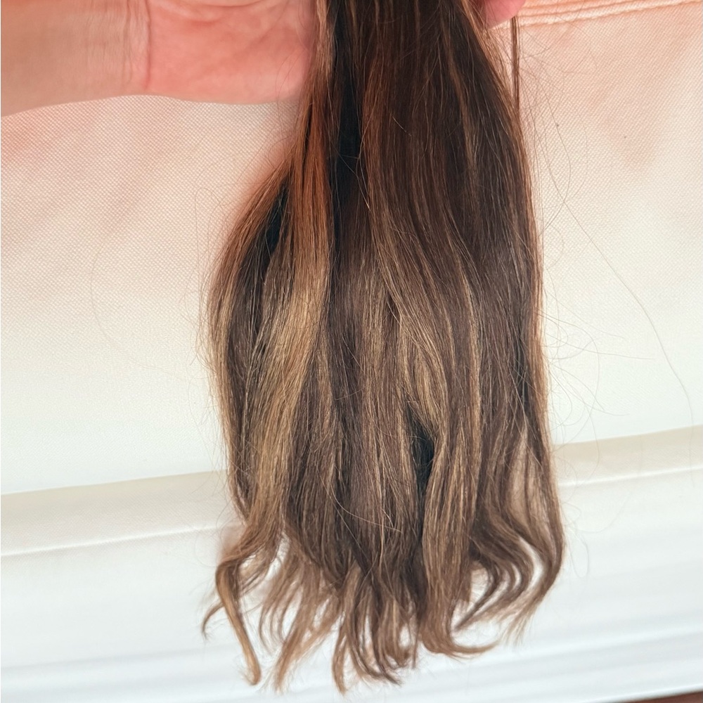 Natural Brown Wavy Clip-In Hair Extension